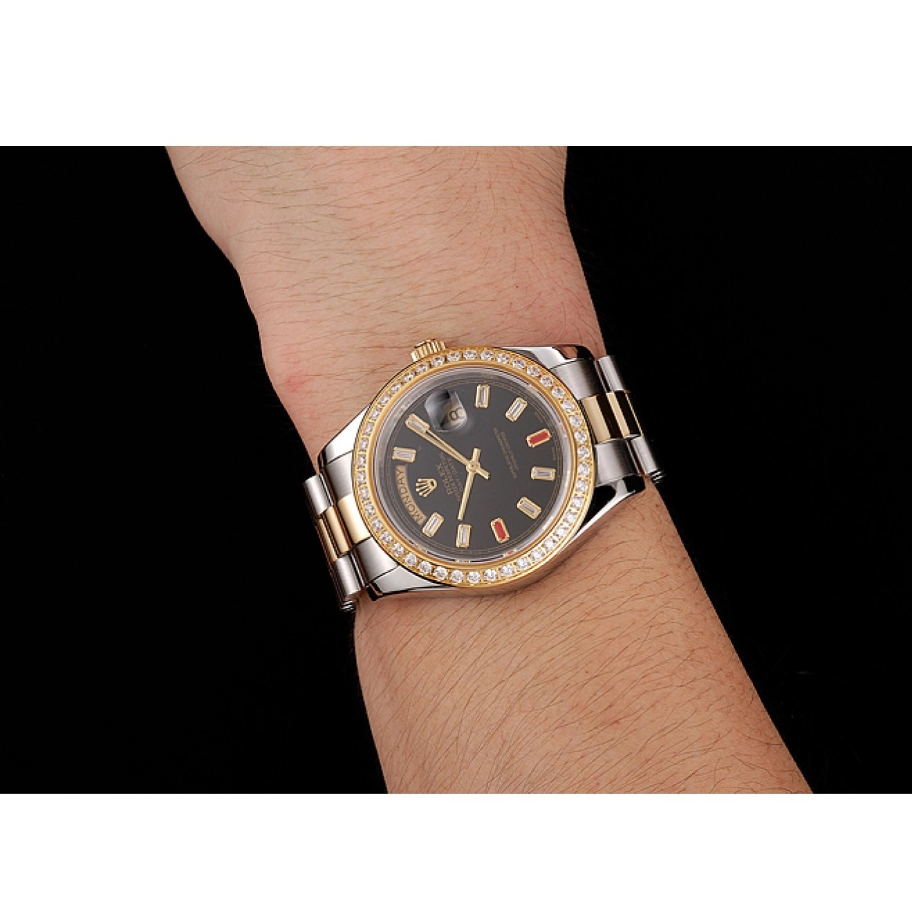 Aaa replica watch Day-Date Dial Two Swiss Black Diamonds And Bracelet Rubies 1454105 Rolex Tone 0803